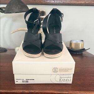 Treasure & Bond Black Leather Women's Sandals